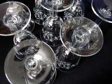 8 Verres à pieds en Cristal