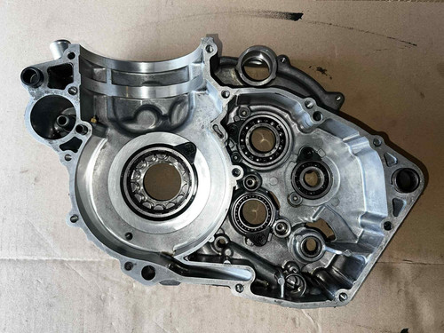 Carter moteur droit - carter,