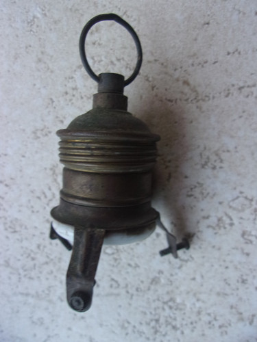 Ancienne douille pour abat - douille,
