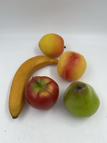 Cinq fruits factices - fruits,