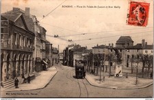 26559 cpa 42 Roanne - Place du Palais de Justice et rue Mably
