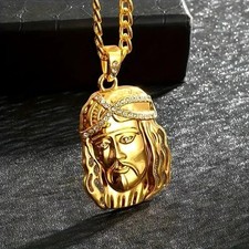 Collier "Christ Sauveur" : Amulette Exquise de Foi et de Protection pour Tous.