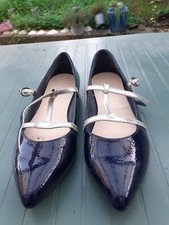 chaussures femme 37,jamais portées, revetement et talons impeccables