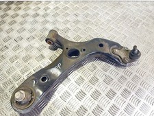 Toyota Auris E180 2013 Avant