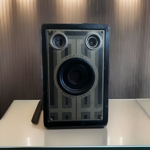 Vintage kodak brownie junior - vintage,