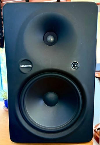 Pair mackie hr824 - pair, mk2
