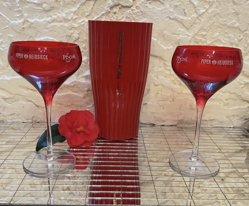 Piper heidsieck 2 coupes - heidsieck.,
