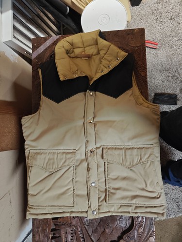 Vintage puffer vest western