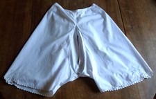 Culotte longue fendue femme ancienne entièrement fait main broderie anglaise