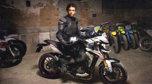 Fiche moto yamaha 09 850 - moto,