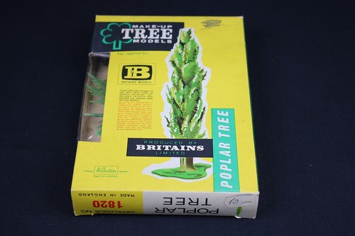 W521 britains train - train, arbre ho
