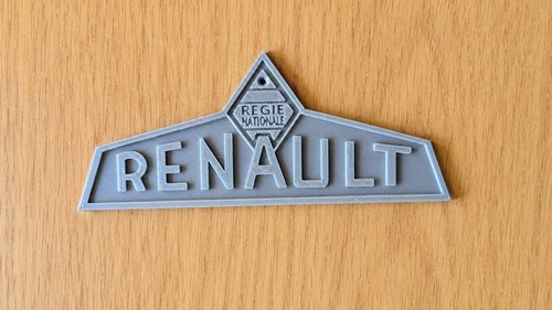 Emblème gris tracteur renault - emblème,