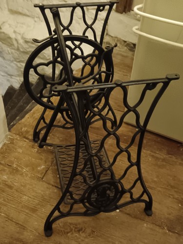 Table singer pour - table,