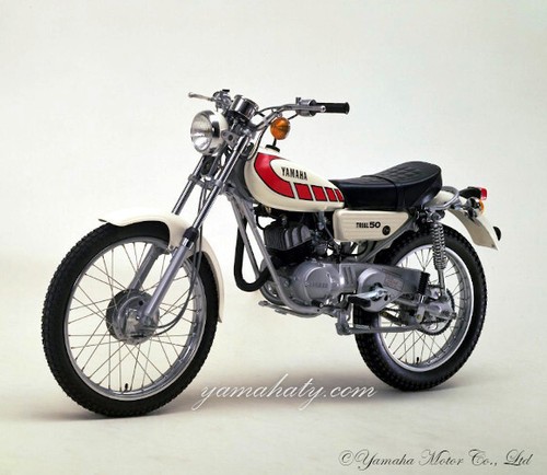 Repose pied yamaha - pied, /