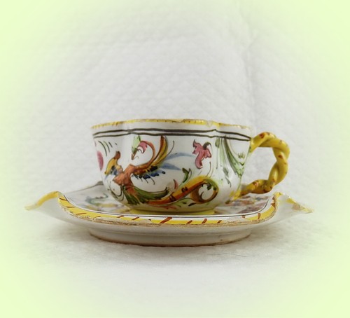 Tasse soutasse faïence - soutasse,