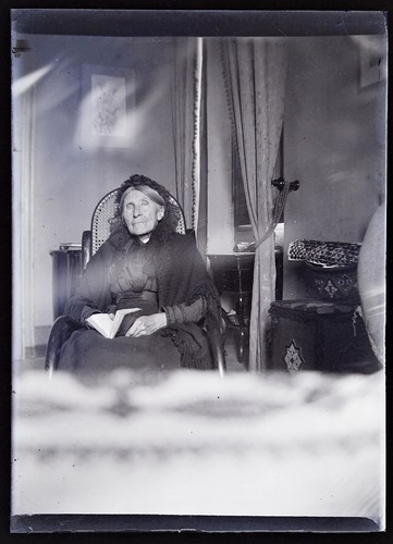 Femme âgée portrait - âgée, photo