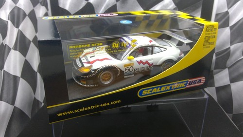 Scalextric slot car c2579 - car,