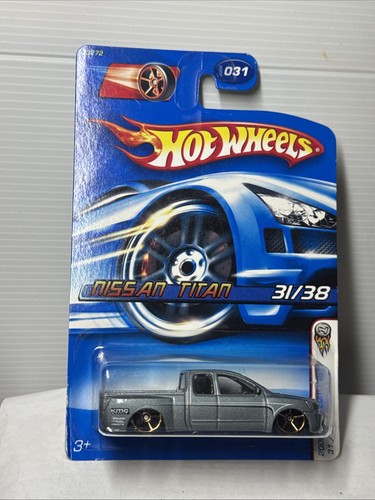 Hotwheels nissan - 1/64,