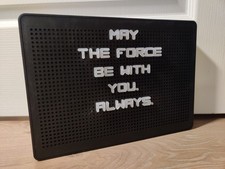 Tableau à lettres lumineuses