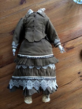 grand corps de poupée