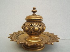 ancien encrier en bronze