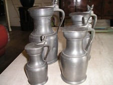 LES ETAINS BRYARD- PARIS- SERIE de 4 PICHETS COUVERTS