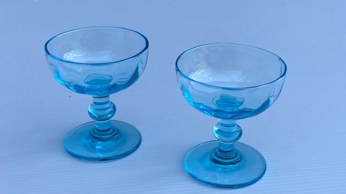 Ancien verre a pied - 2,