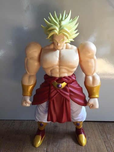 Broly super saiyan figurine - broly,