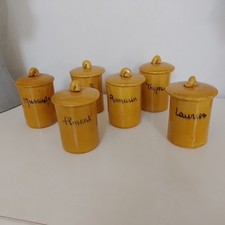 Pots à epices signés