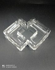 Salière , poivrière , saleron  en cristal de BACCARAT signé .