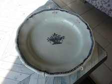 plat creux cul noir 4 agrafes diametre : 30 cm