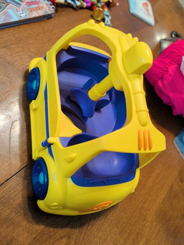 Yellow bus playskool weebles - bus,
