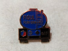 Ancien Pin's ELF Fioul Performance, Publicitaire, Rétro, Vintage, Camion