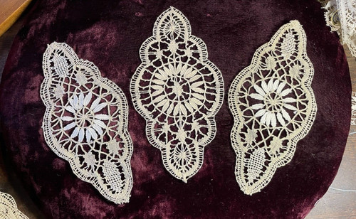 Ancienne dentelle aux fuseaux - aux,