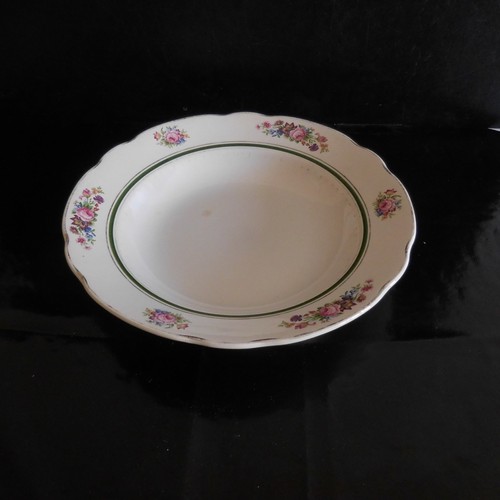 Assiette faïence opaque