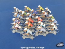 Année 1977 - 20 cyclistes miniatures - Tour de france Giro - Cycling figure