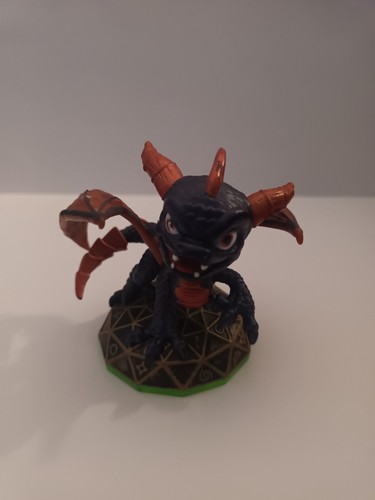 Spyro skylanders s - spyro,