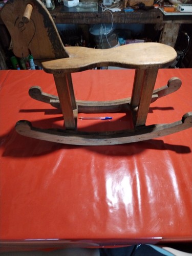 Ancien cheval bois bascule - bois,
