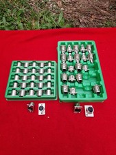 LOT DE 49 CONNECTEURS XLR NEUTRIK NEUVES: 27 MALE NC 3FP ET 22 FEMELLE NC 3FD