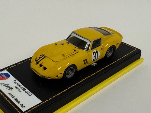 Amr main œuvre ferrari - d'œuvre,