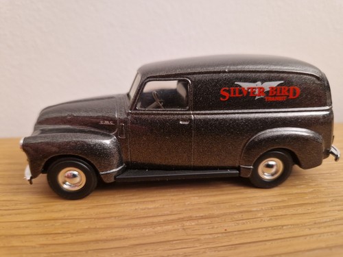 Ertl gmc panel truck 1951 - panel,