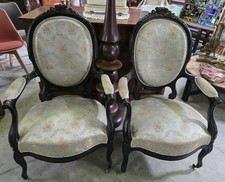 Paire de fauteuils époque