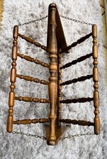 Ancien porte revues en bois