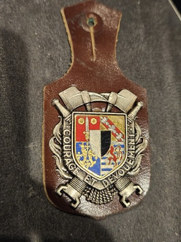 Insigne pucelle sapeurs - insigne,