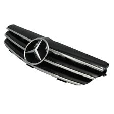 CALANDRE NOIR ET CHROME