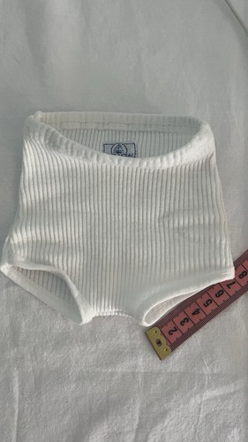 Vêtement dessous pour - dessous,