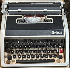 Vintage Olivetti Lettera 33