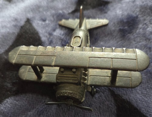 Ancien petit avion chasse - petit, de