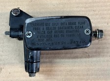 Maitre cylindre de frein avant