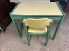Bureau enfant et sa chaise
